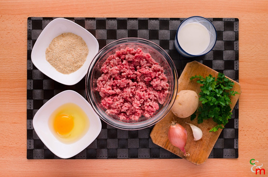 Ingrediente pentru chiftelute de carne